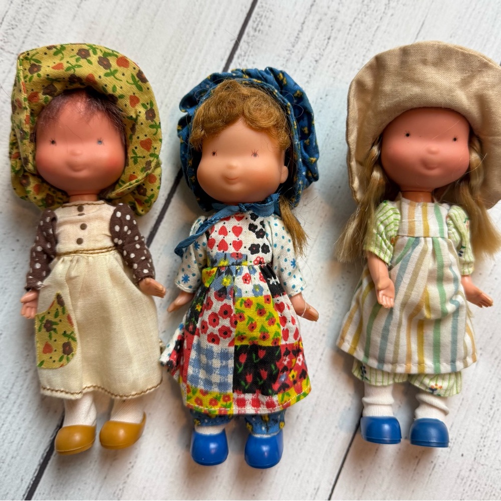 Vintage Holly Hobbie Dolls Trio of Patchwork Dolls with Hats & Accessories 70’s